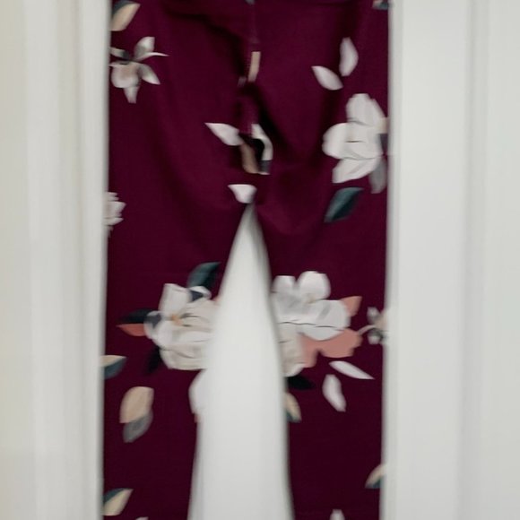 Athleta 7/8 Leggings in Floral Burgundy - Picture 2 of 4